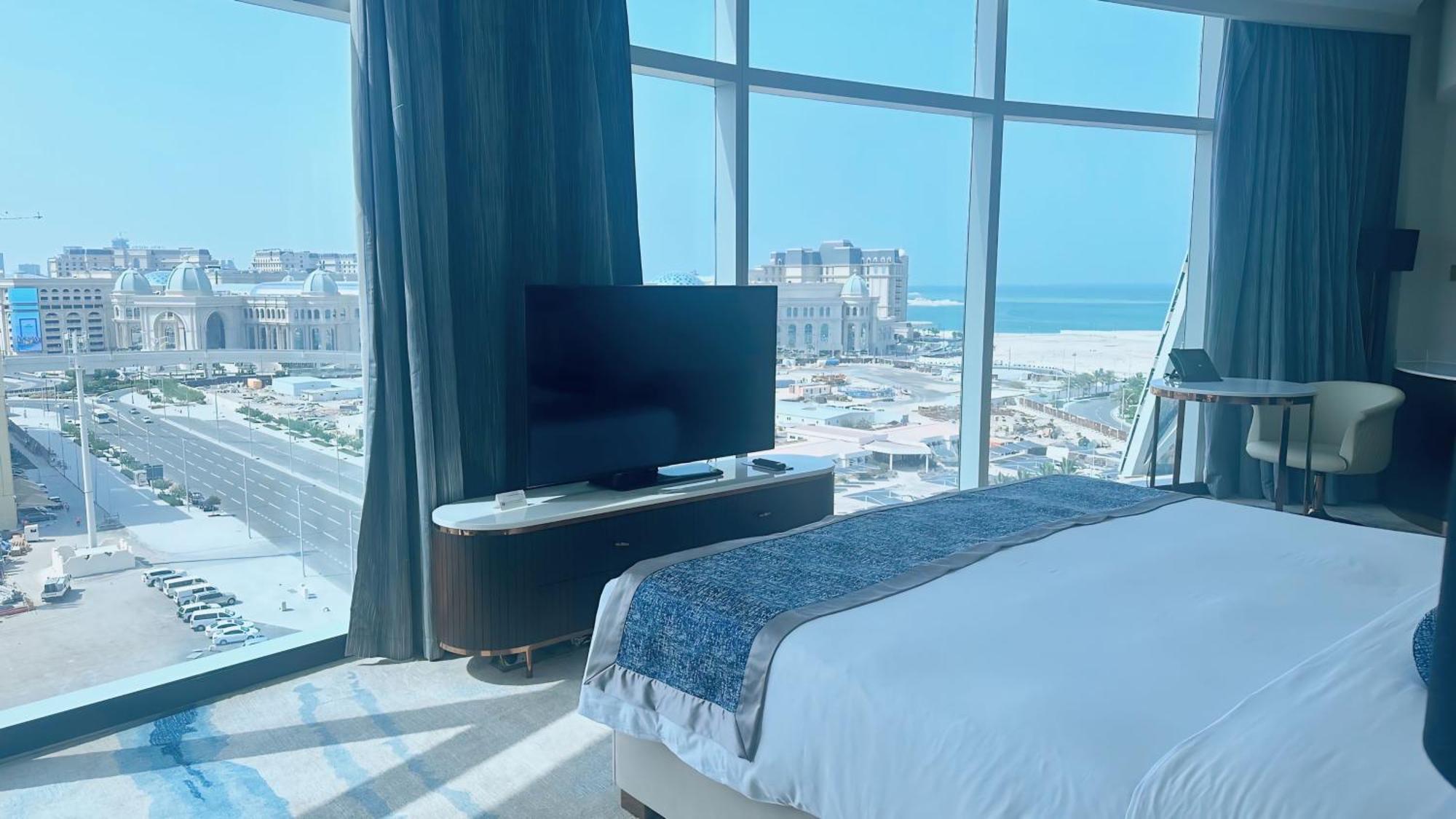 Century Marina Hotel - Lusail Exterior foto A bedroom at the hotel